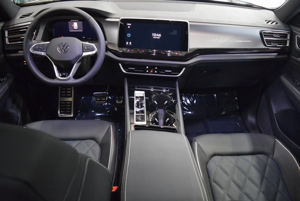 2025 Volkswagen Atlas Cross Sport 2.0T SEL Premium R-Line