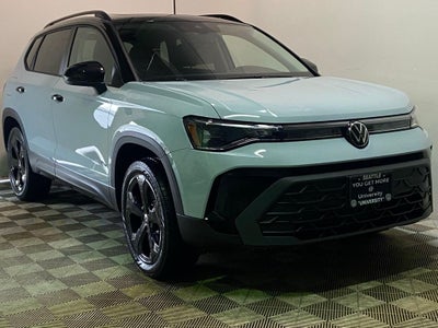 2026 Volkswagen Taos 1.5T SE Black