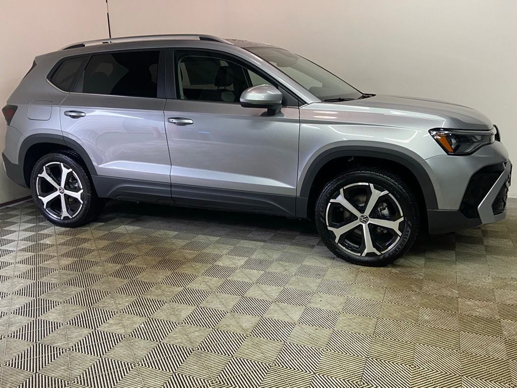 2026 Volkswagen Taos 1.5T SEL