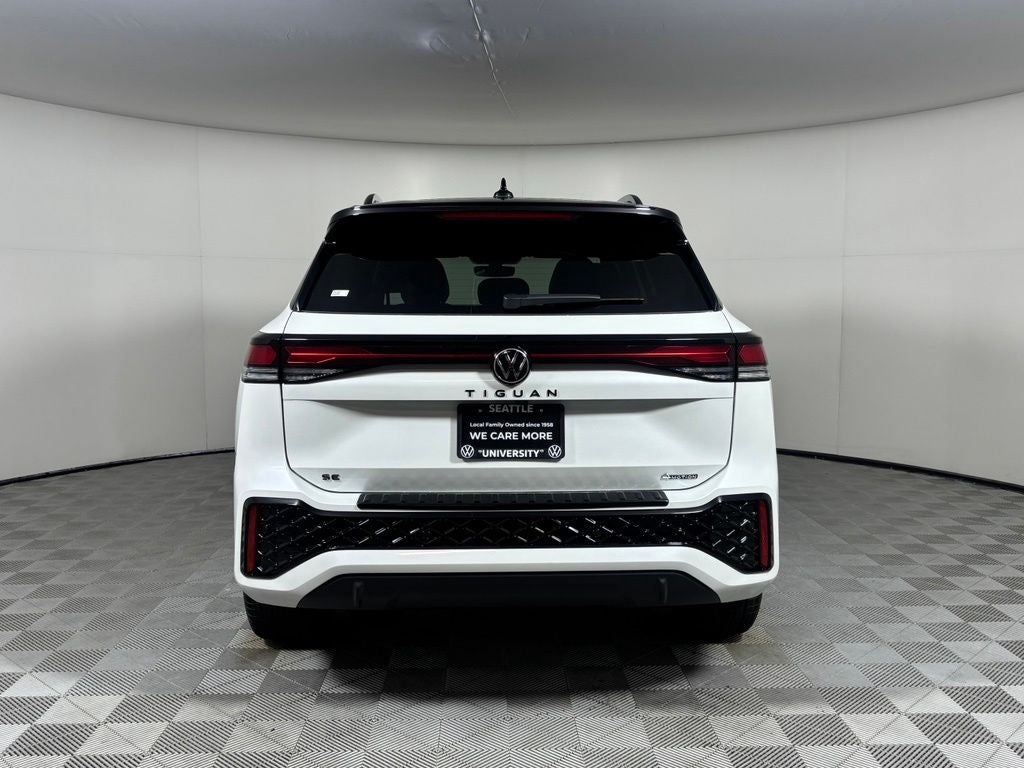 2026 Volkswagen Tiguan 2.0T SE R-Line Black
