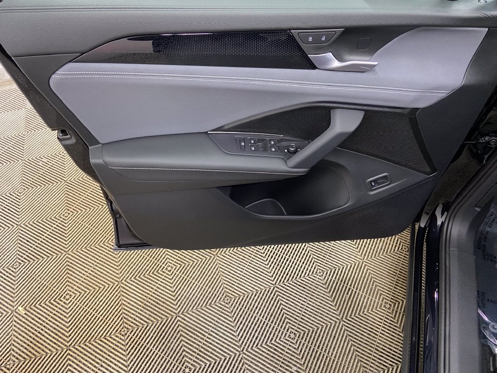2027 Volkswagen Tiguan SE