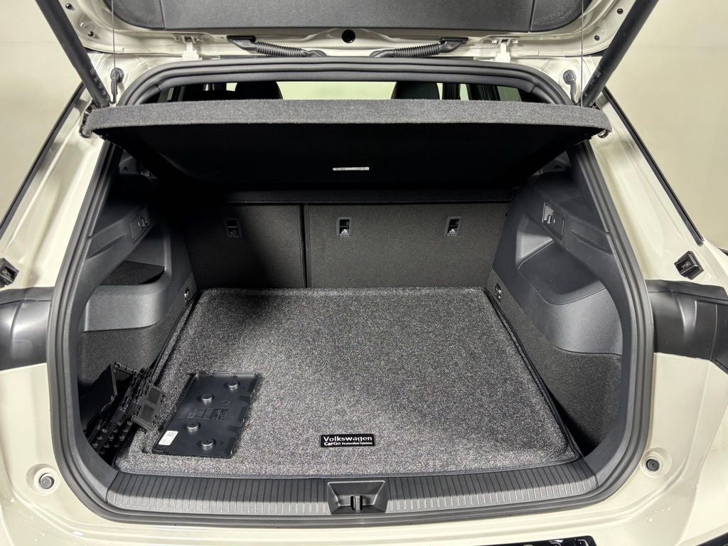 2026 Volkswagen Tiguan 2.0T SEL R-Line Turbo