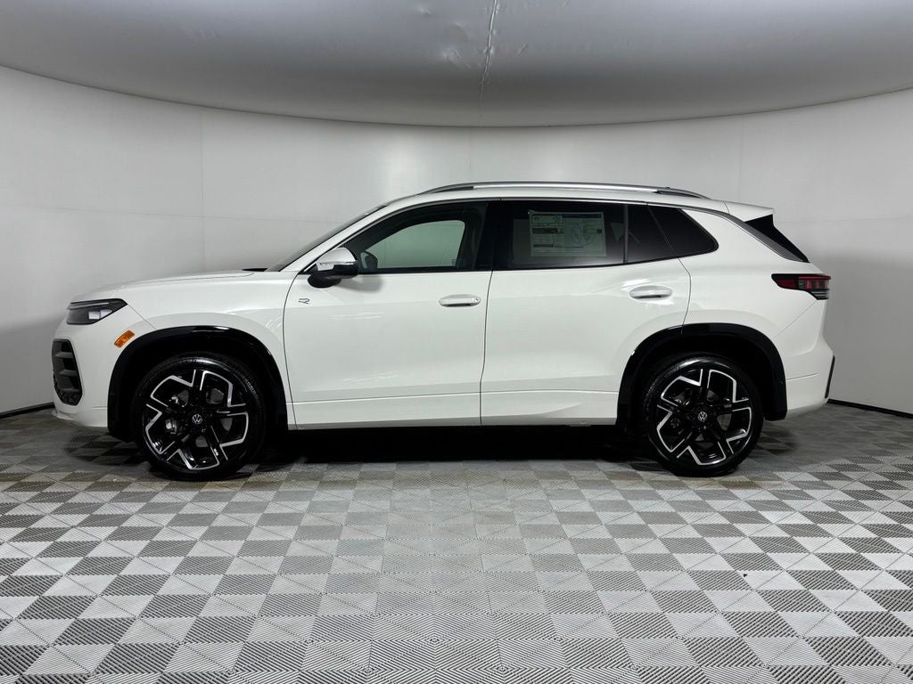 2026 Volkswagen Tiguan 2.0T SEL R-Line Turbo