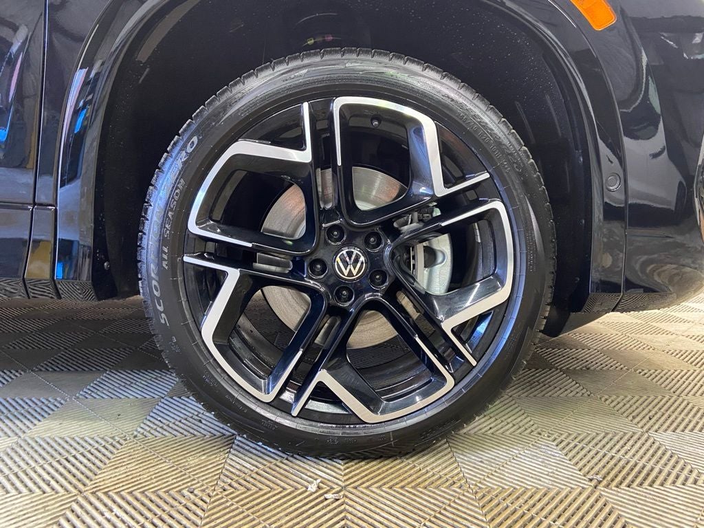 2026 Volkswagen Tiguan SEL R-Line Turbo