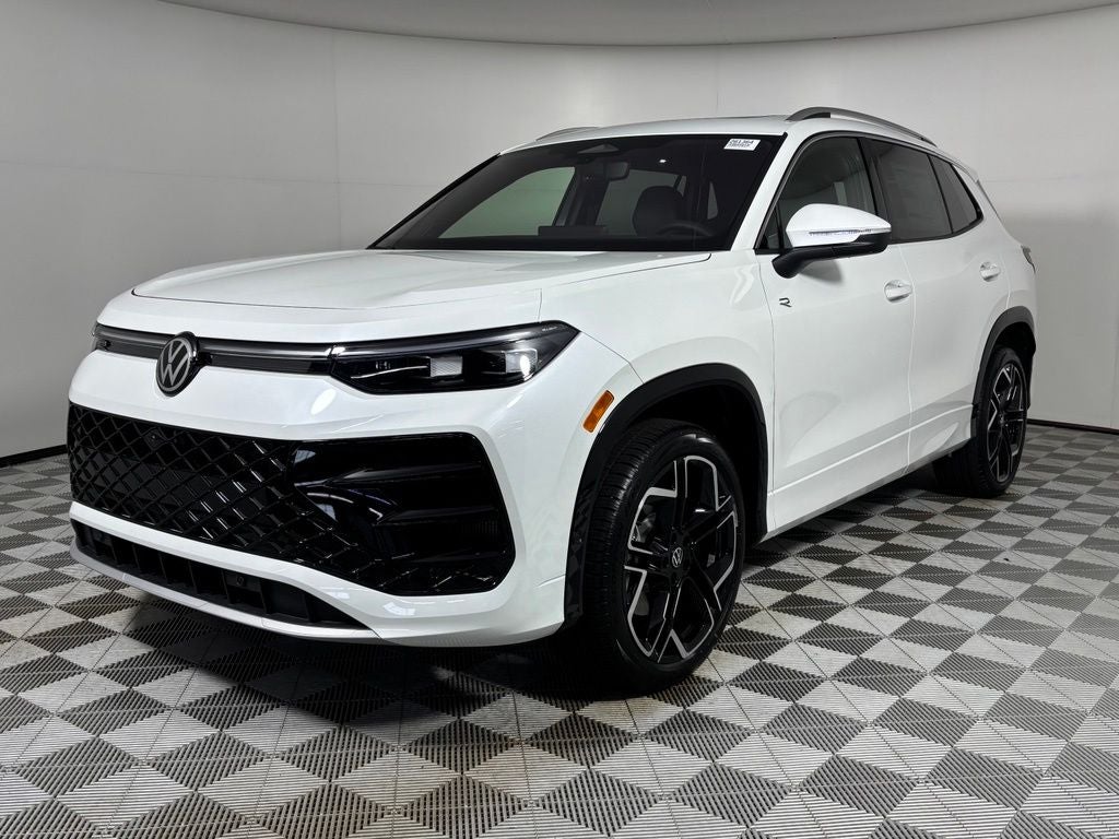 2026 Volkswagen Tiguan 2.0T SEL R-Line Turbo