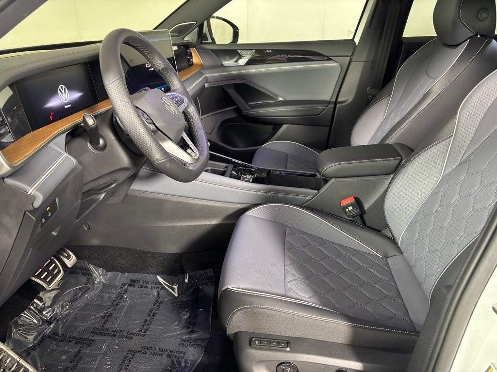 2026 Volkswagen Tiguan 2.0T SEL R-Line Turbo