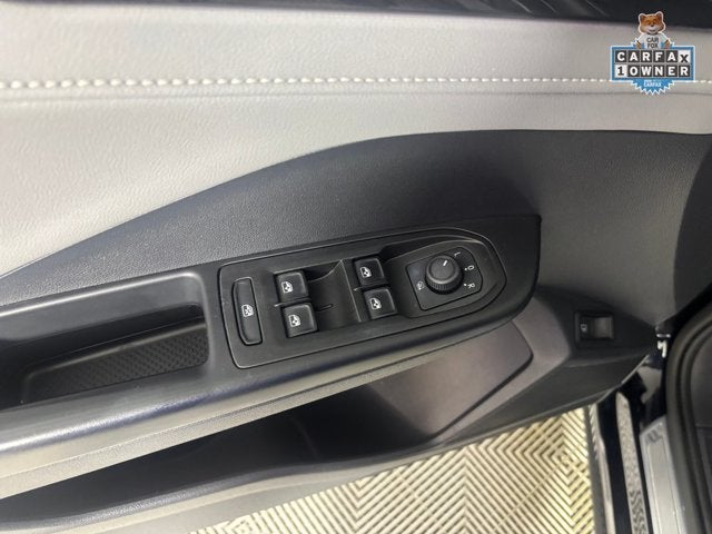 2023 Volkswagen Taos SEL