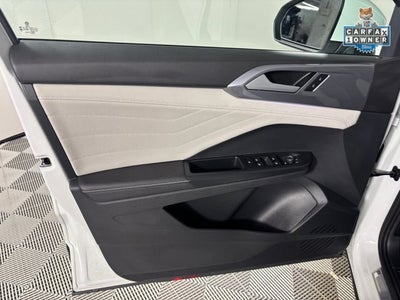 2025 Volkswagen Taos SEL