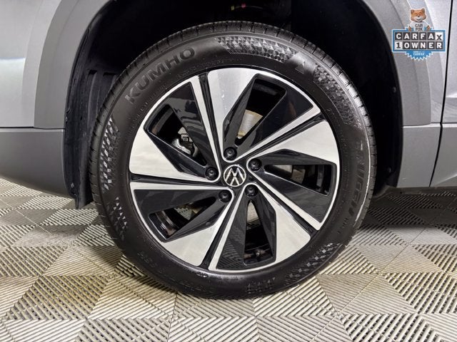 2025 Volkswagen Taos SE