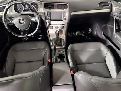2017 Volkswagen Golf Wolfsburg Edition
