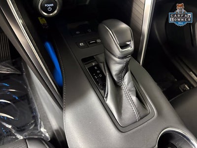 2024 Toyota Venza LE