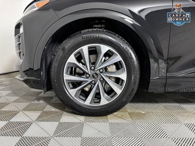 2025 Audi Q6 e-tron Prestige