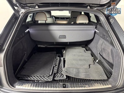 2024 Audi Q8 e-tron Prestige
