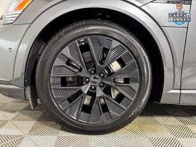 2024 Audi Q8 e-tron Prestige