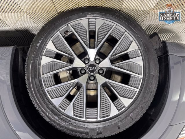 2024 Audi Q8 e-tron Prestige