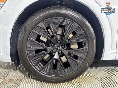 2024 Audi Q8 e-tron Prestige
