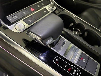 2019 Audi Q8 Premium Plus