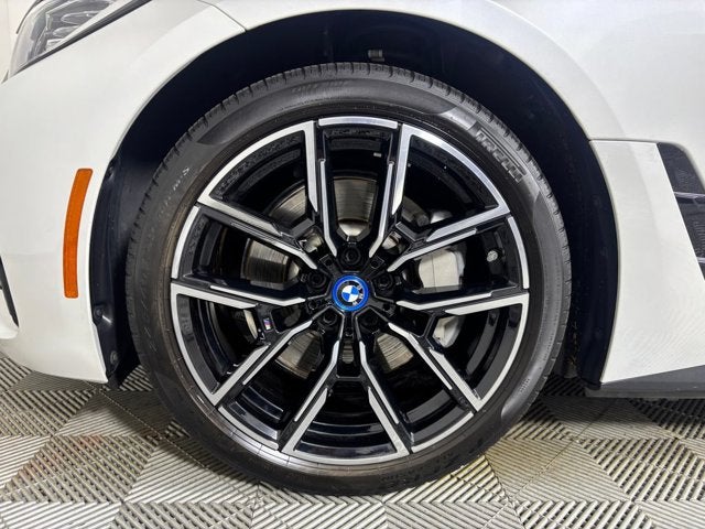 2022 BMW i4 eDrive40