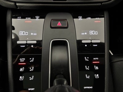 2023 Porsche Macan T