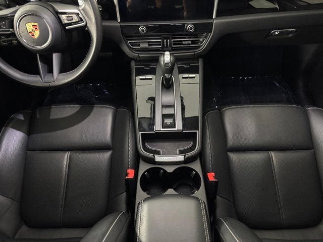 2023 Porsche Macan T