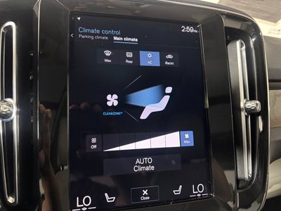 2021 Volvo XC40 Inscription