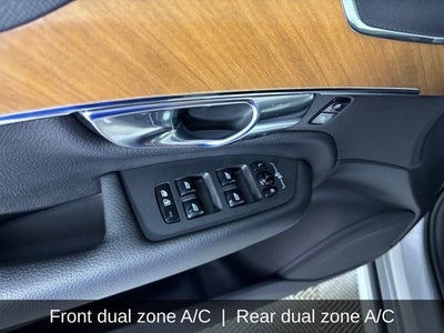 2022 Volvo XC90 Recharge Plug-In Hybrid Inscription Expression