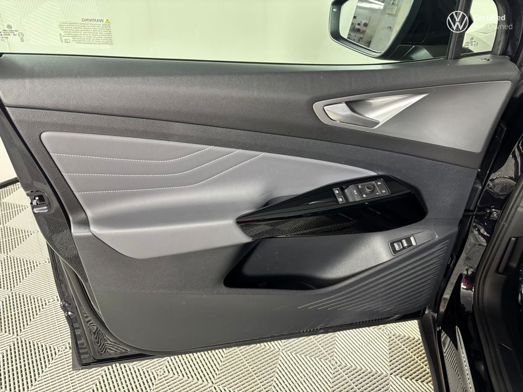 2023 Volkswagen ID.4 Pro S Plus