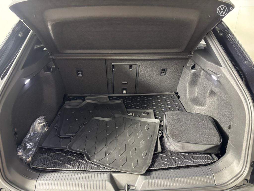 2023 Volkswagen ID.4 Pro S Plus