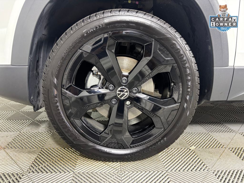 2025 Volkswagen Taos 1.5T SEL