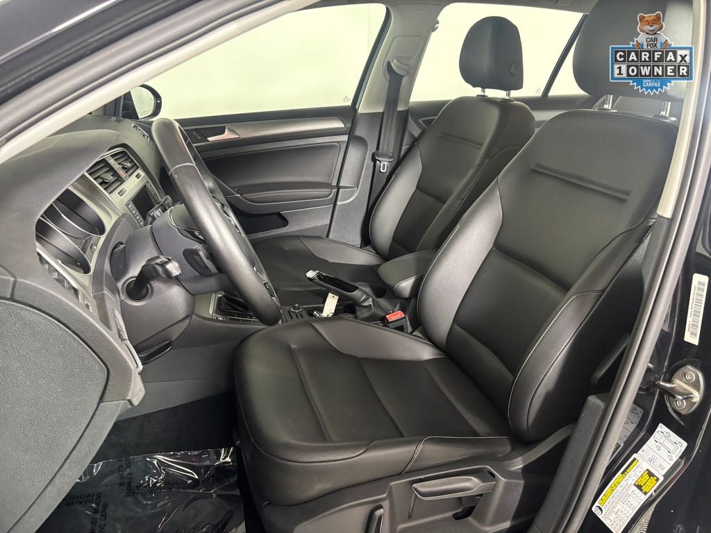 2017 Volkswagen Golf Wolfsburg