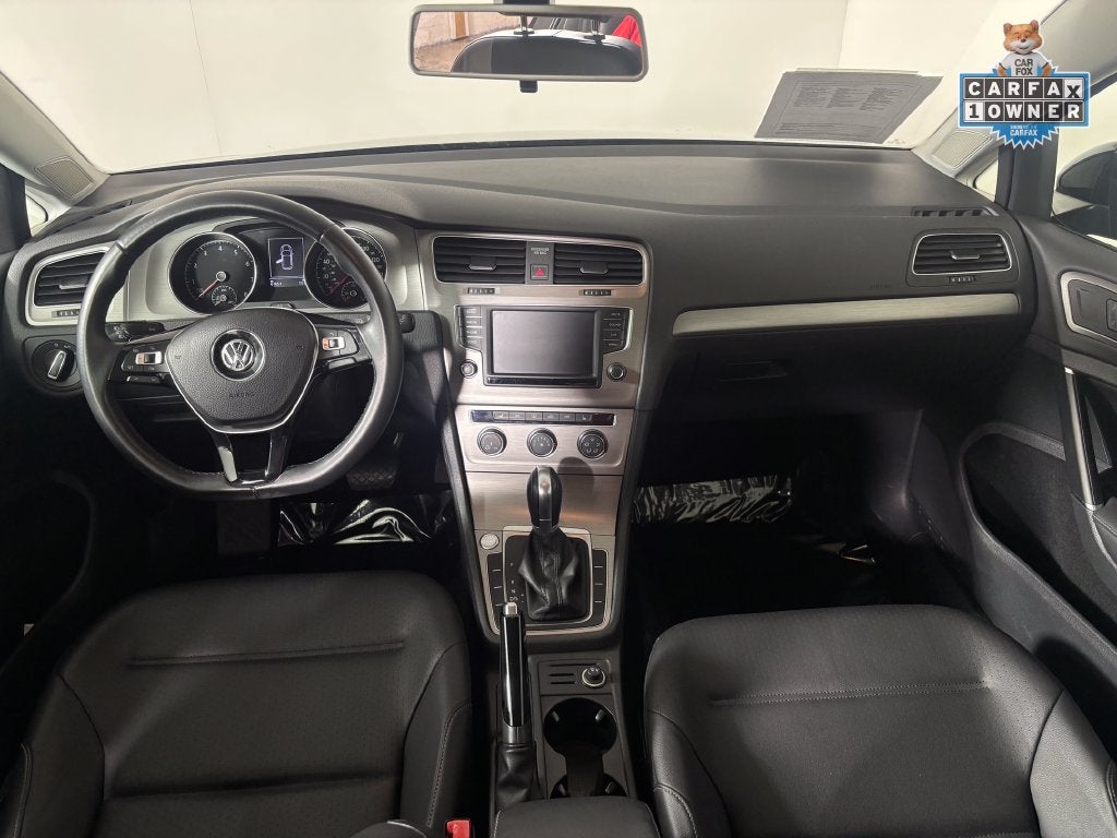 2017 Volkswagen Golf Wolfsburg