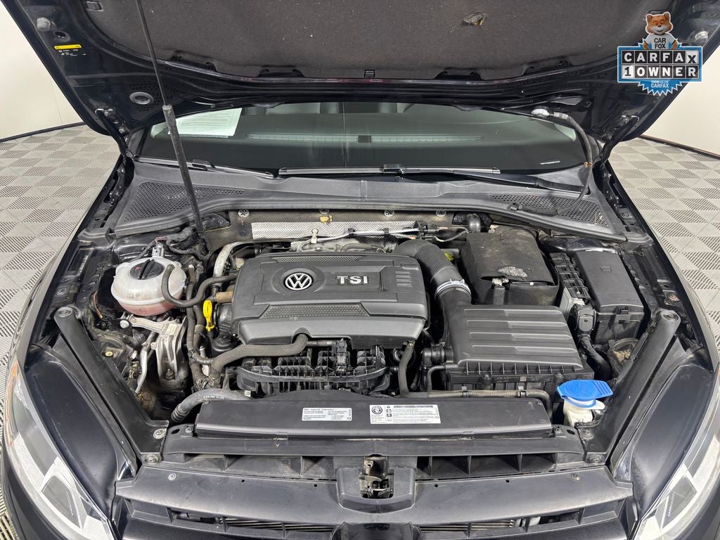 2017 Volkswagen Golf Wolfsburg
