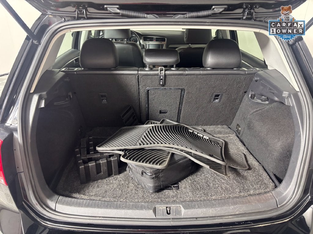 2017 Volkswagen Golf Wolfsburg