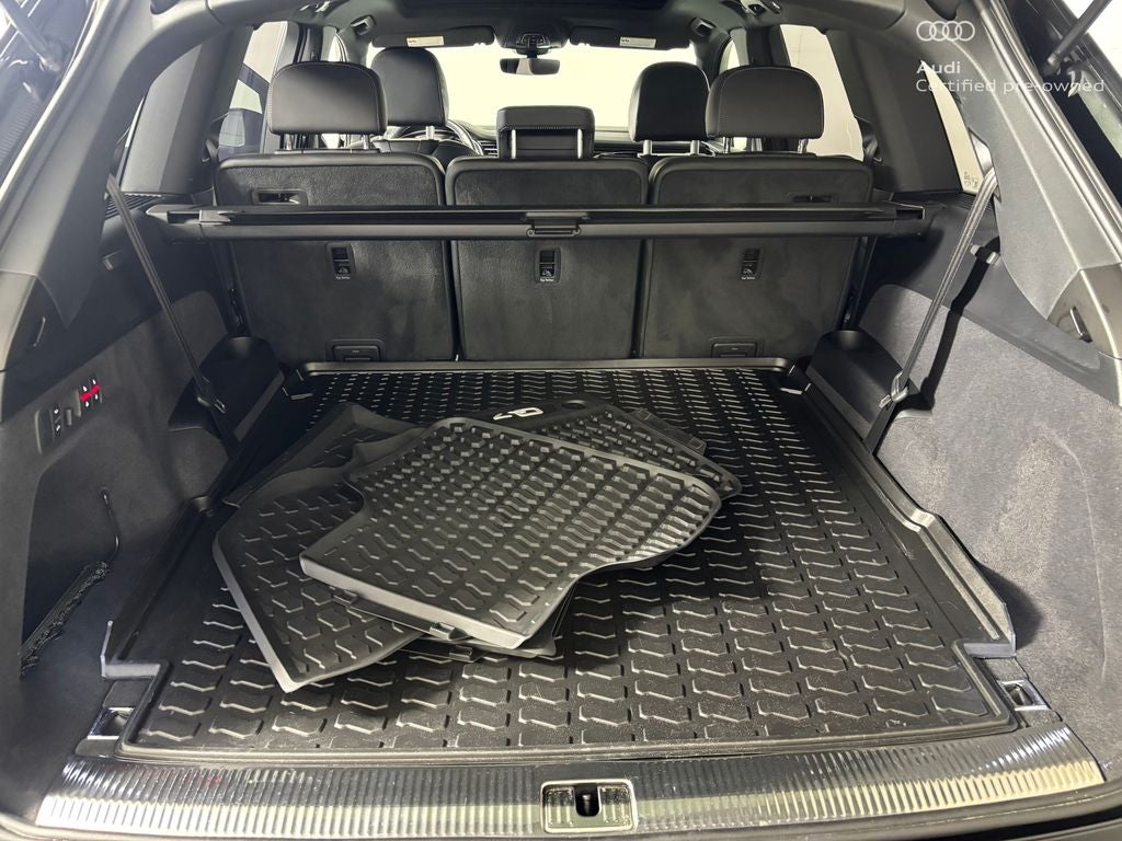2025 Audi Q7 55 Prestige quattro