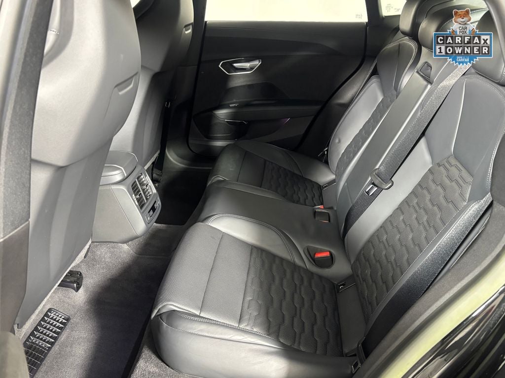 2023 Audi e-tron GT Prestige quattro